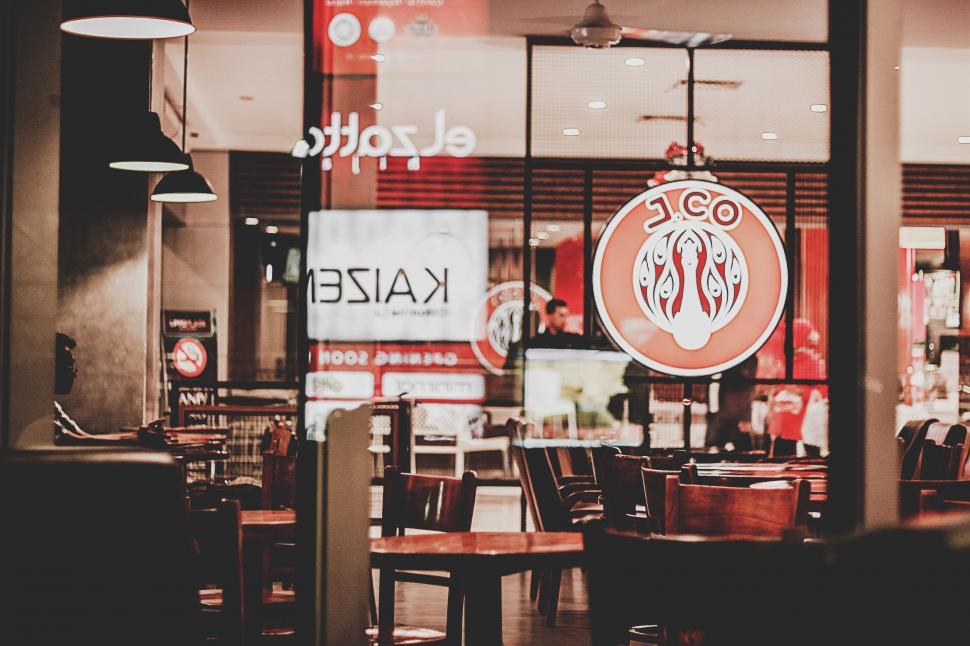 Free Image of Restaurant With Tables and Chairs 