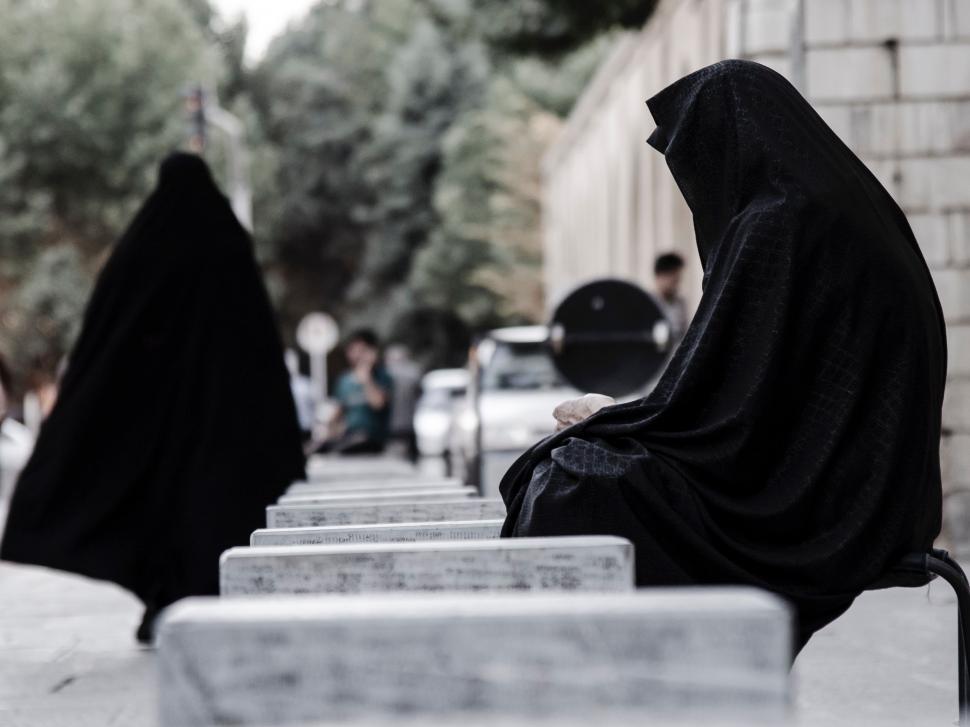 Free Image of Two Women Sitting Together 