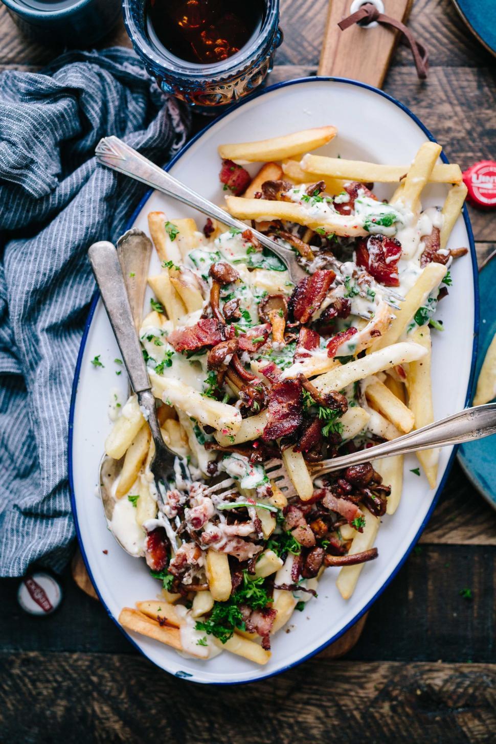 Free Image of White Plate With Pasta and Sauce 