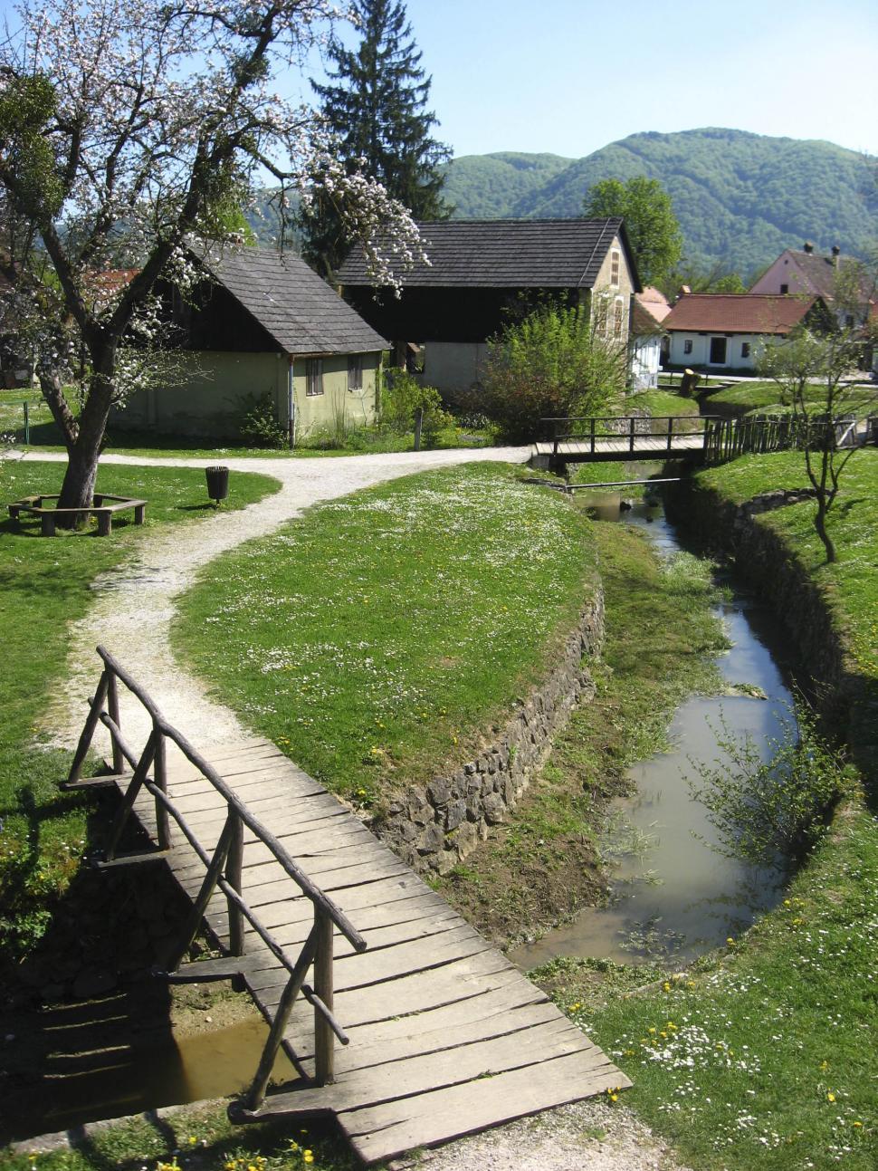 Free Image of rural countryside 