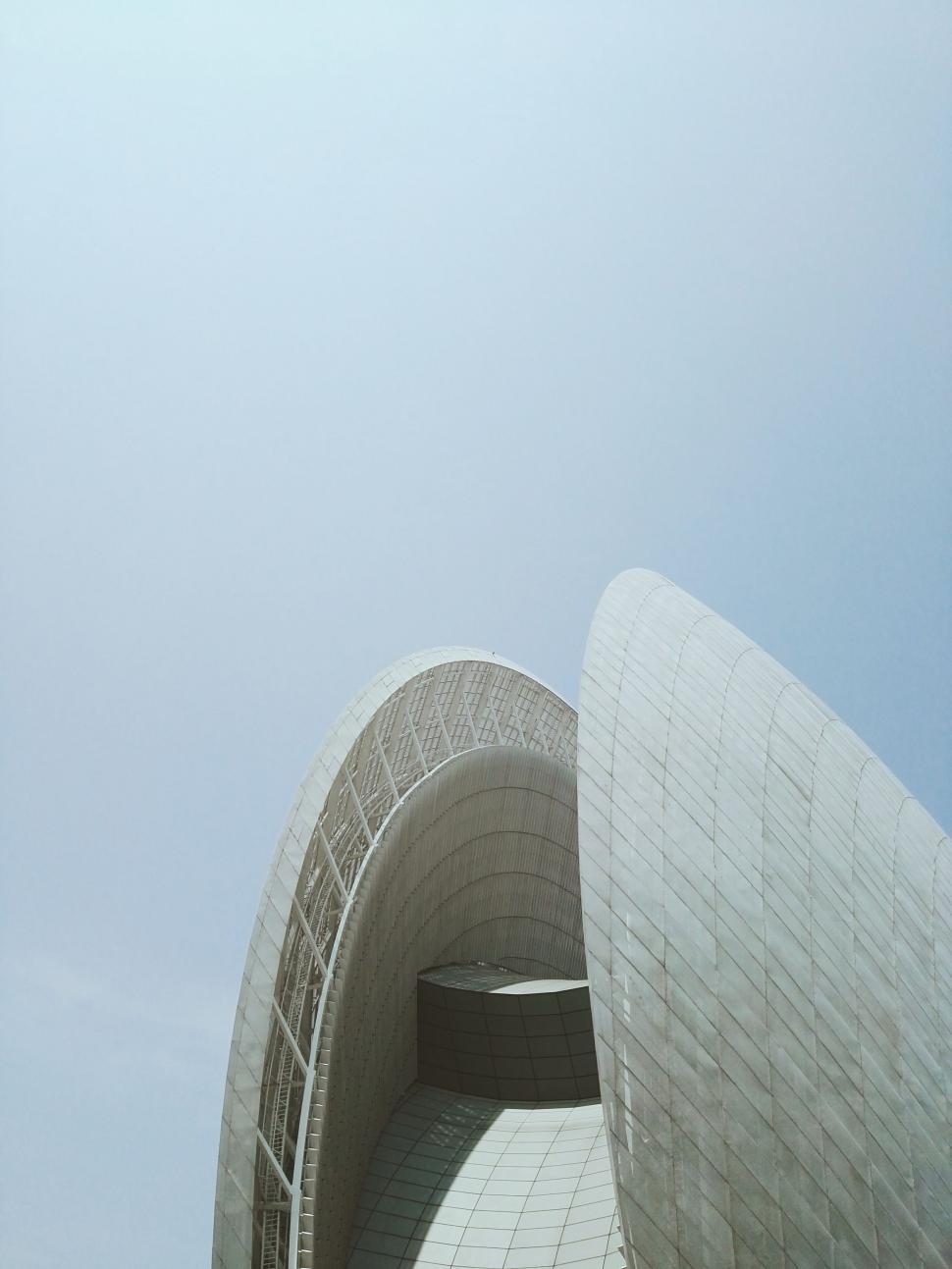 Free Image of Tall Building Against Sky 