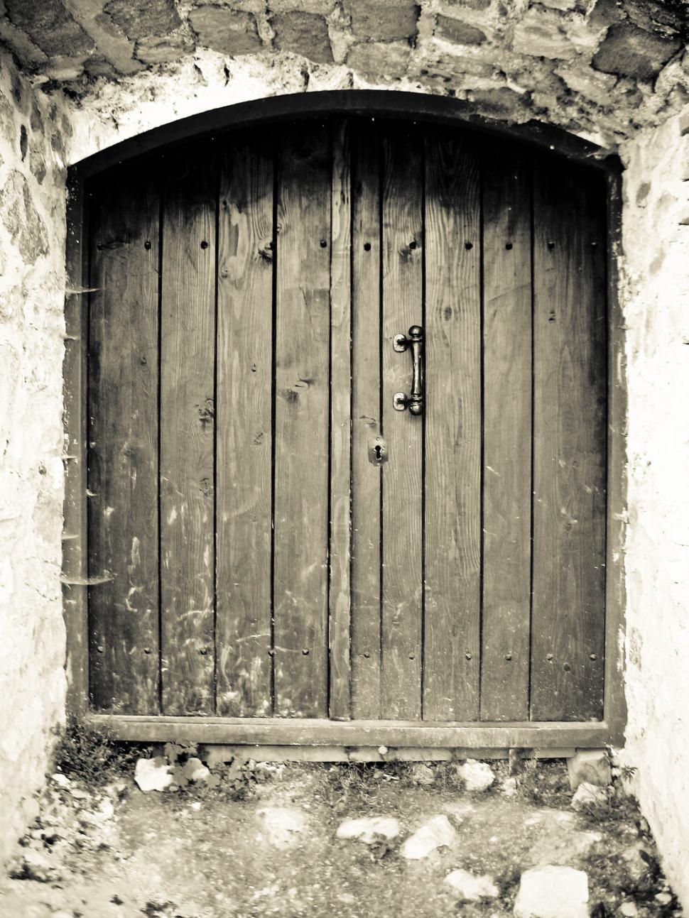 Free Image of Old wooden door 