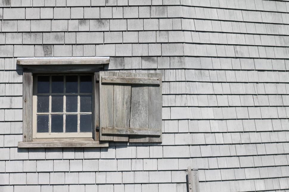 Free Image of Window on a Building in Black and White 