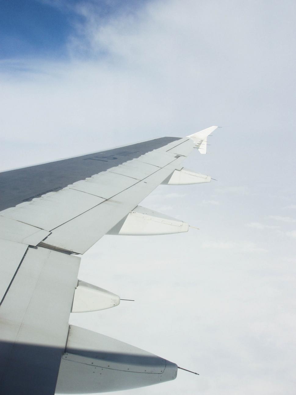 Free Image of Airplane Wing 