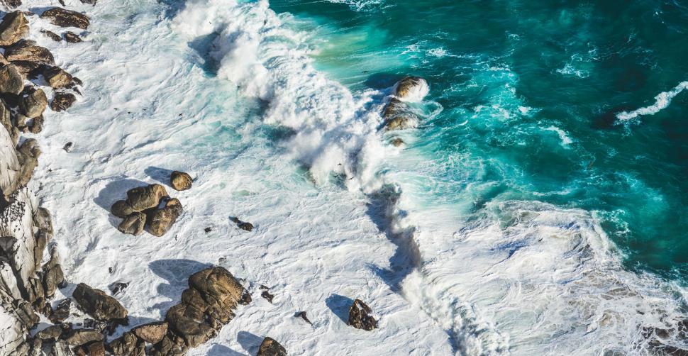 Free Image of Aerial View of Ocean and Rocks 