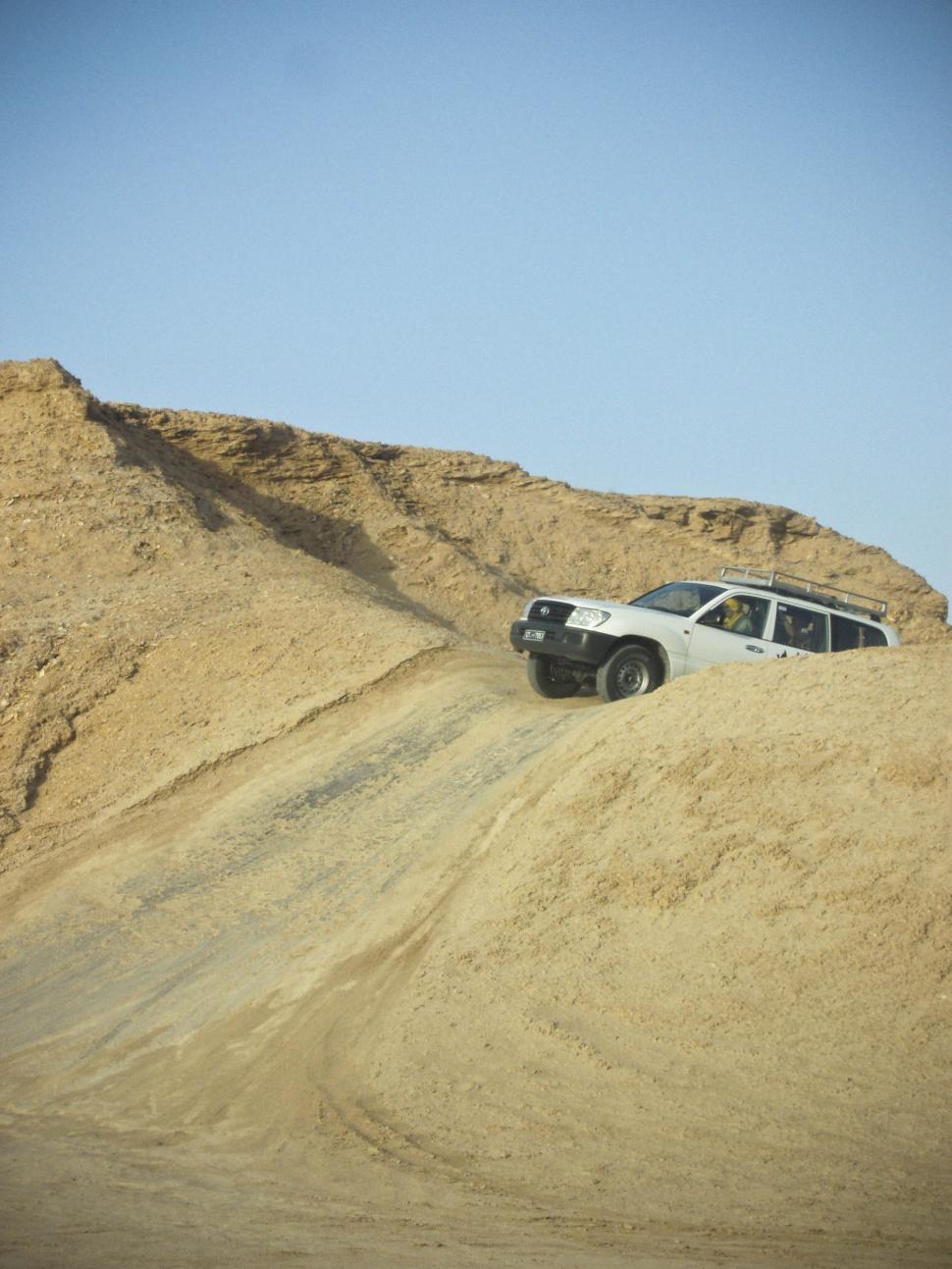 Free Image of Safari in desert 