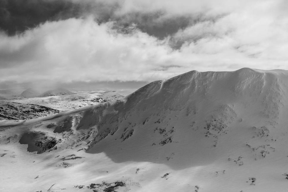 Free Image of Snowy Mountain Landscape 