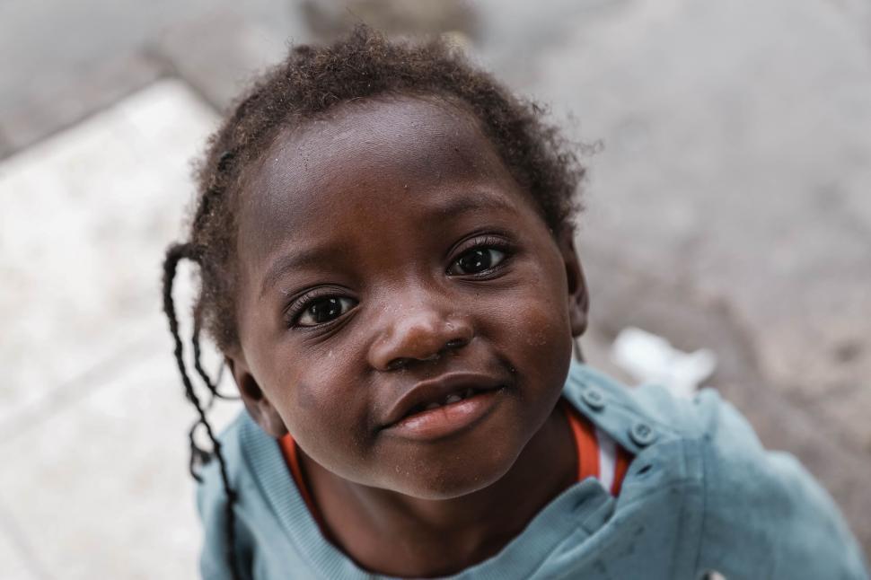 Free Image of Little Girl With a Surprised Expression 