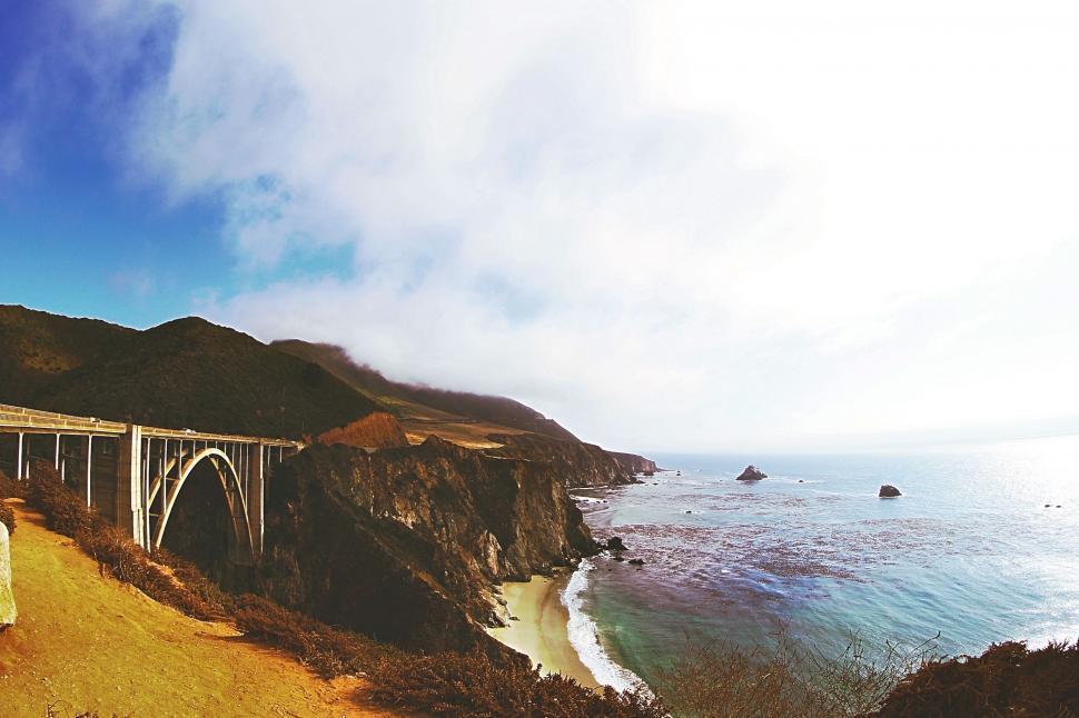 Free Image of Majestic Bridge Spanning a Vast Waterway 