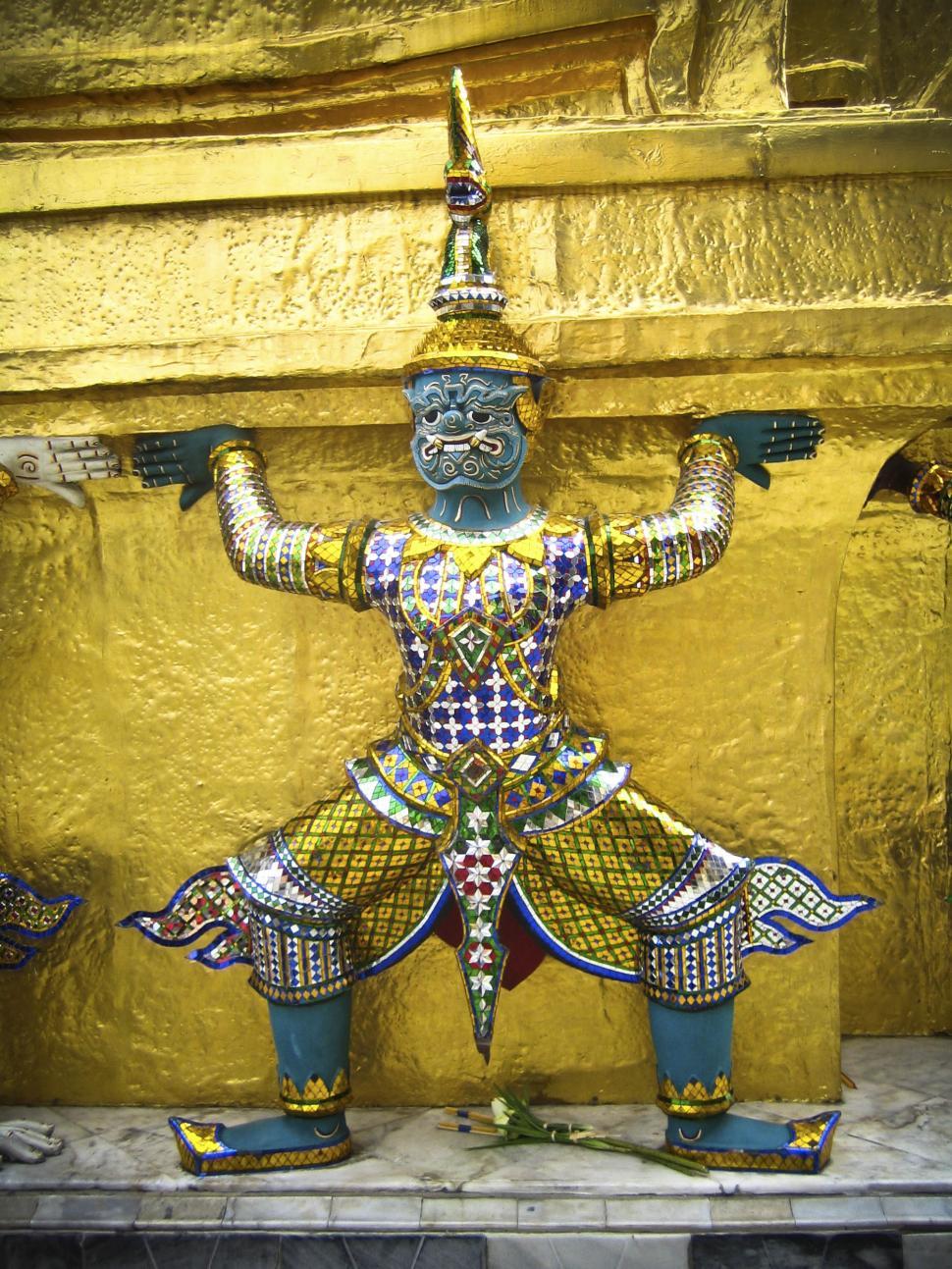 Free Image of Statue 