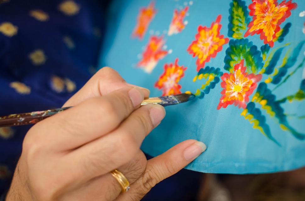 Free Image of Umbrella Pattern Painting  