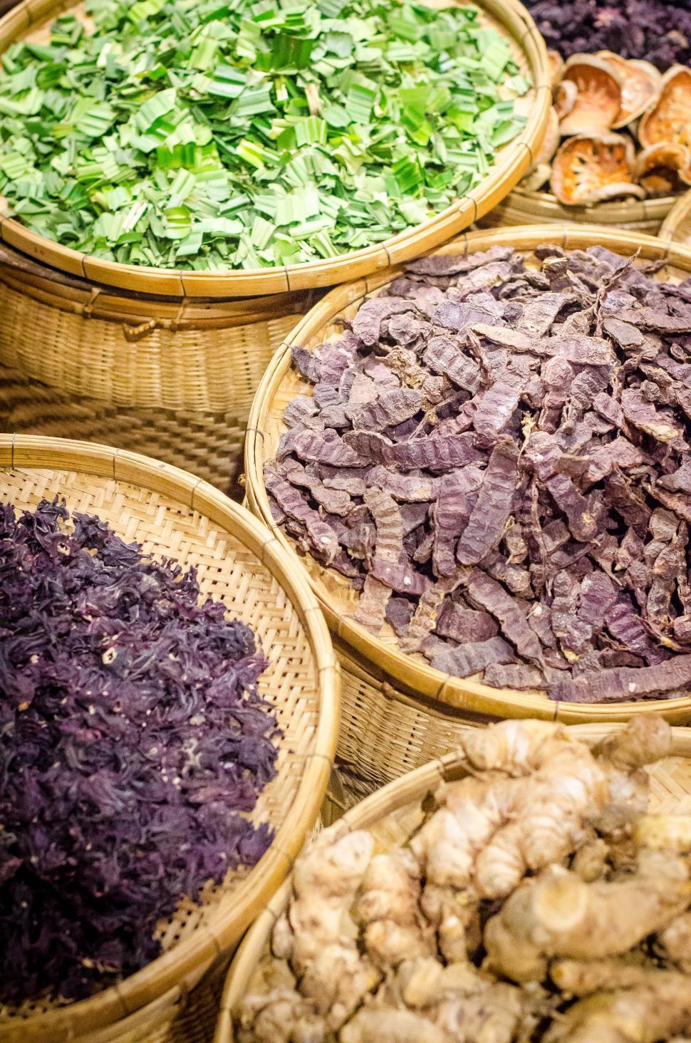 Free Image of Thai Herb baskets 