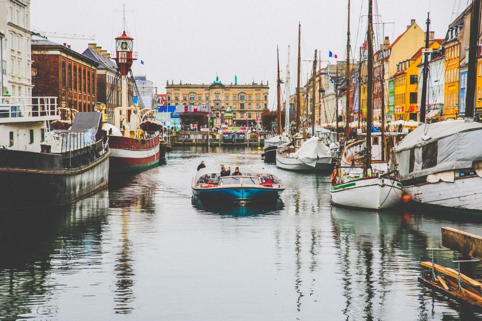 Free Image of Boats Floating on River 