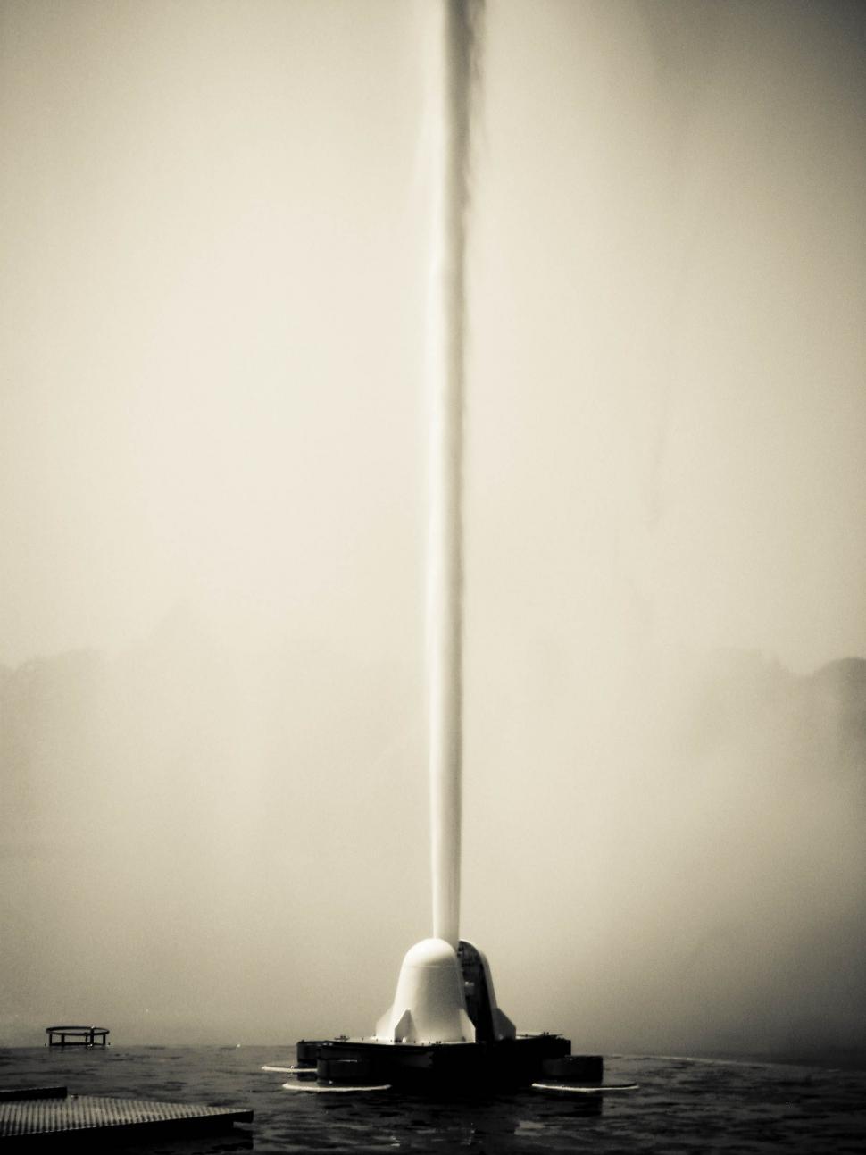 Free Image of Water jet fountain 