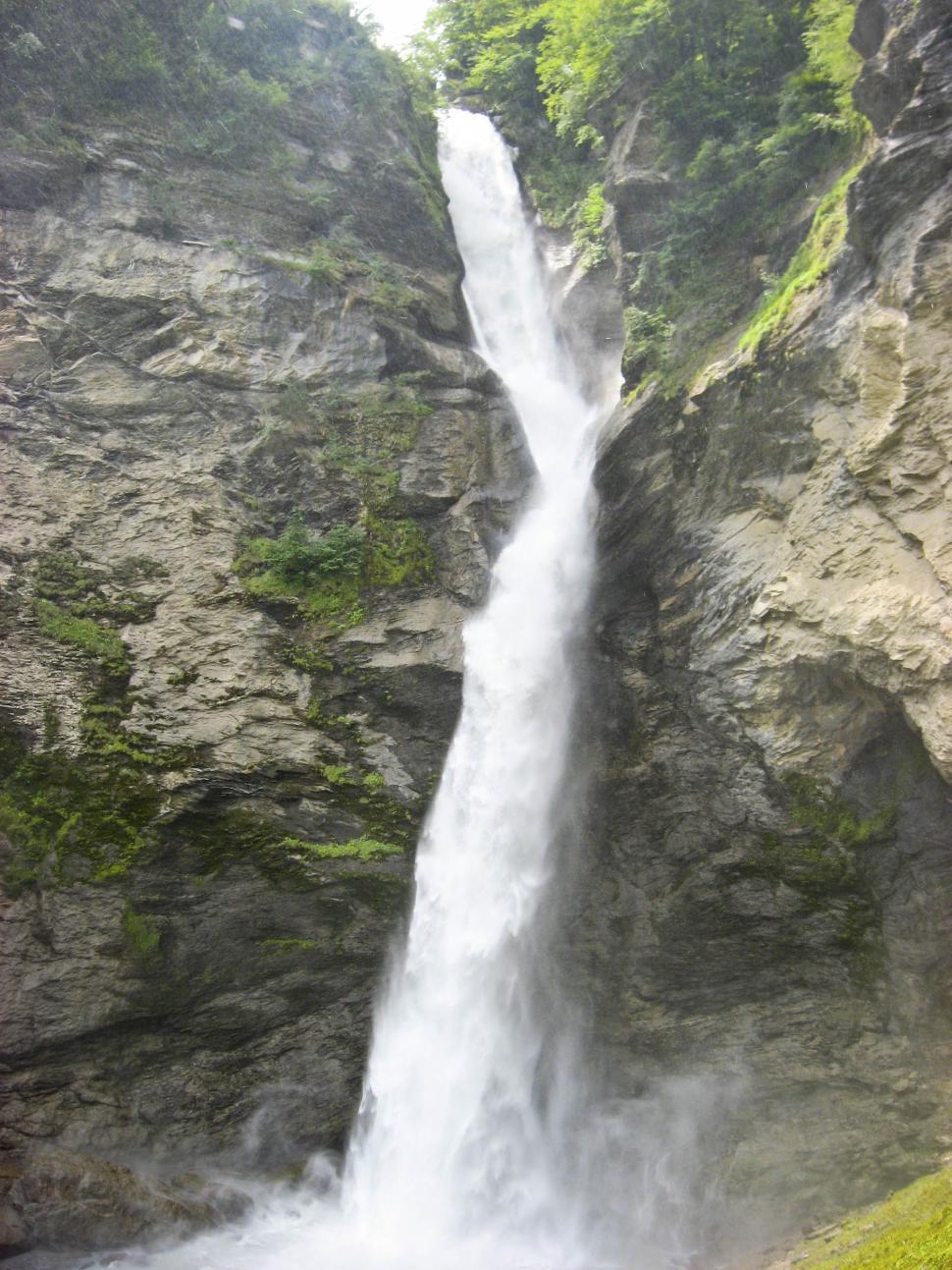 Free Image of Waterfall 