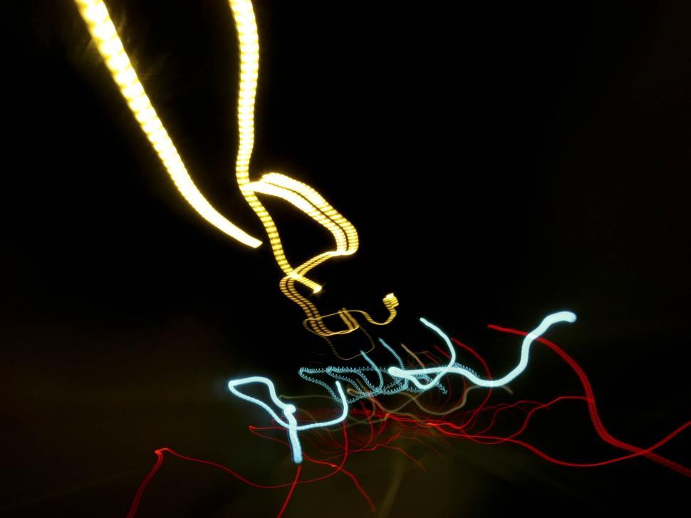 Free Image of Crazy light streaks 