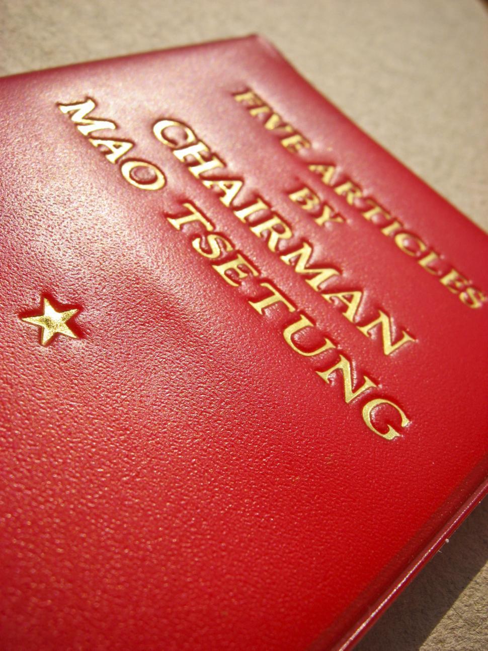 Free Image of Red Mao book 