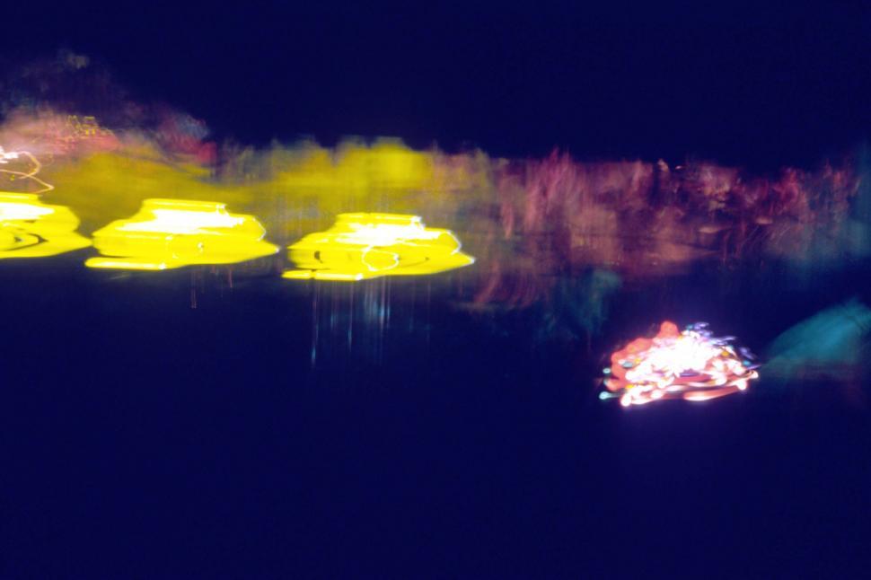 Free Image of Light patterns 