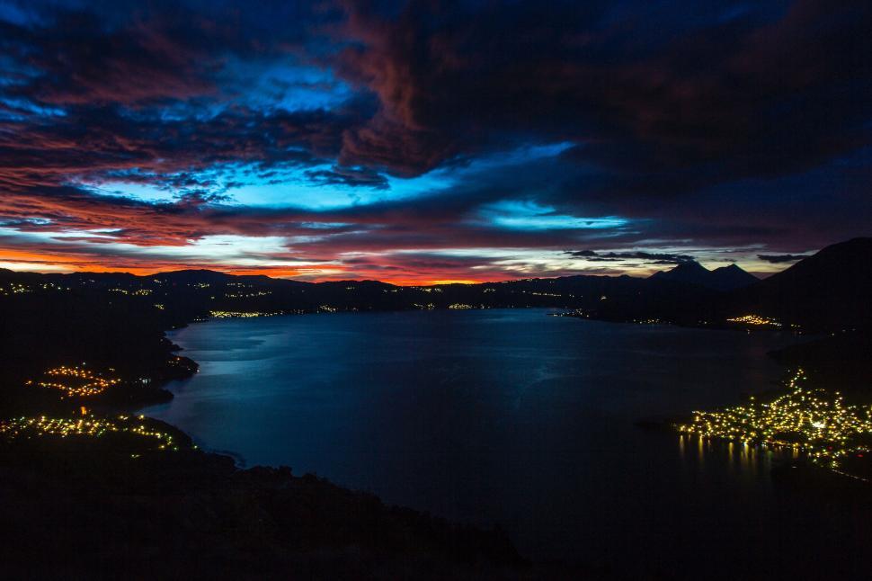 Free Image of Nighttime Reflections on the Water 