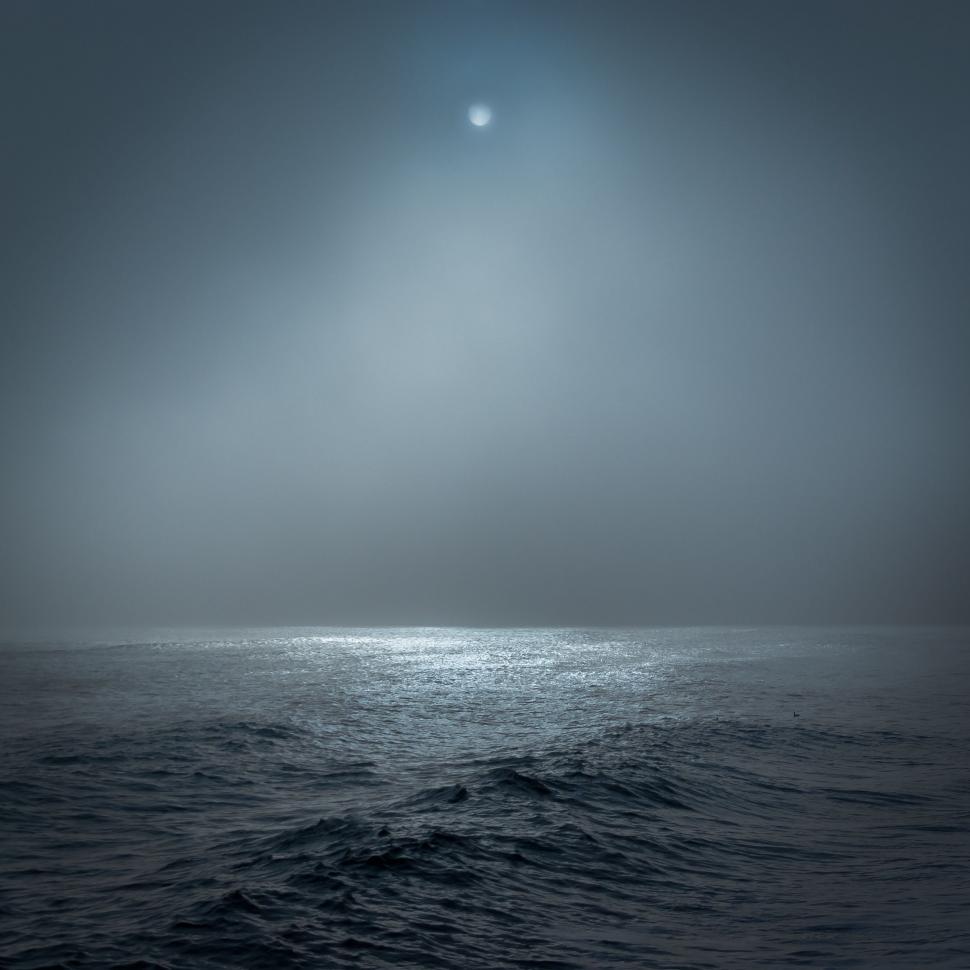 Free Image of Nighttime Ocean Waves Breaking 