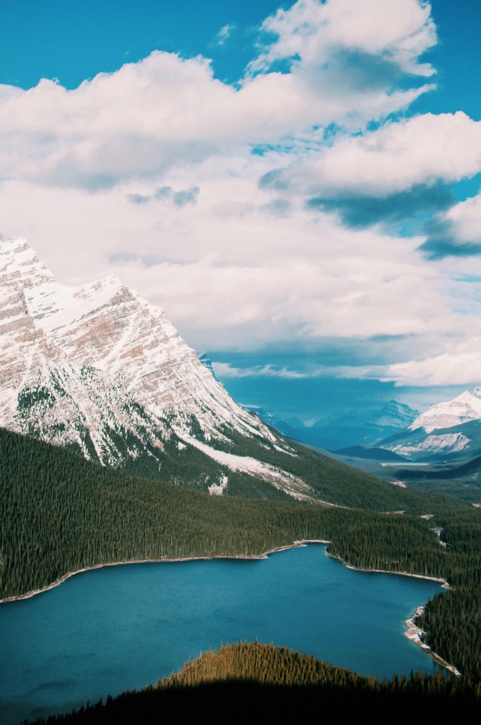 Free Image of Majestic Mountain Range and Lake 