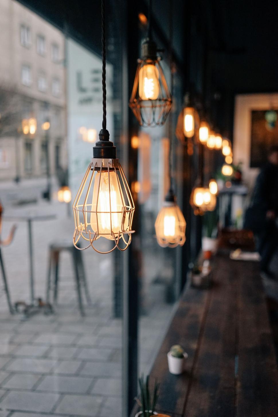 Free Image of Array of Hanging Lights in Ceiling 
