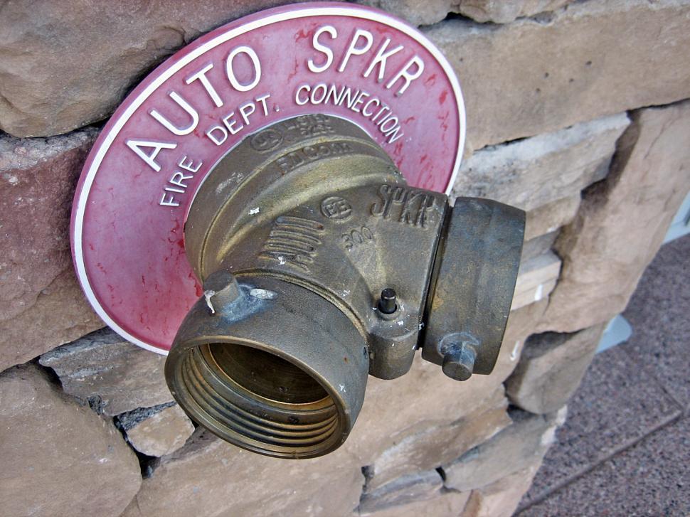 Free Image of Fire Hose Connector 