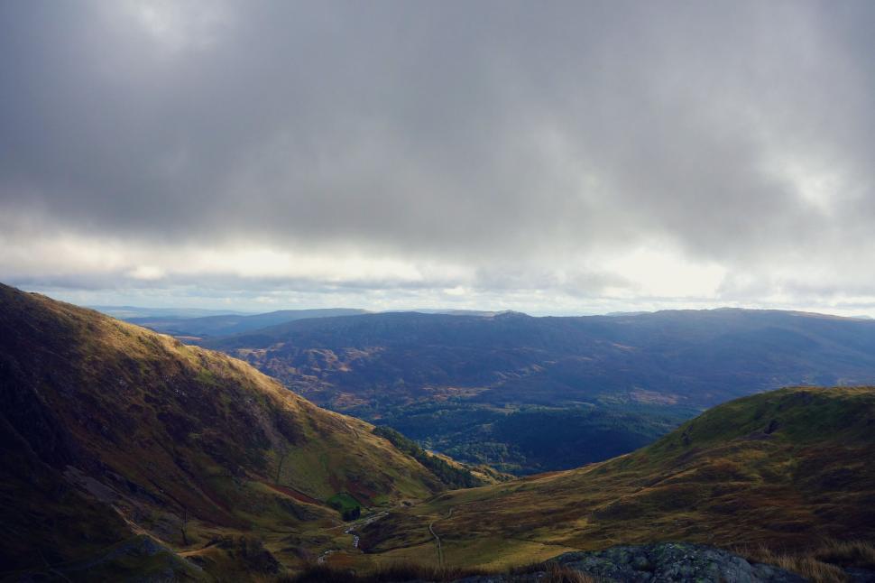Free Image of Clouds Over Mountain Range 