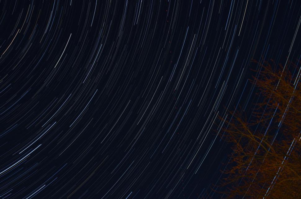 Free Image of Stunning Night Sky Filled With Countless Stars 