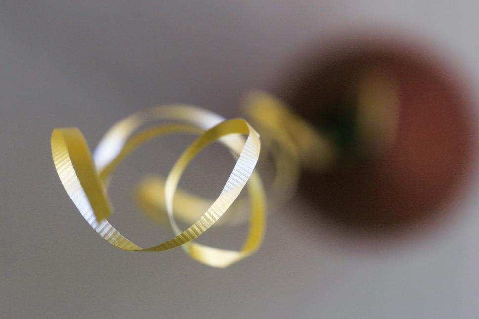 Free Image of Balloon Ribbon 