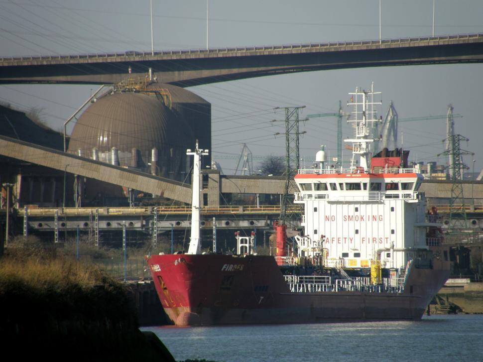 Free Image of Cargo ship 