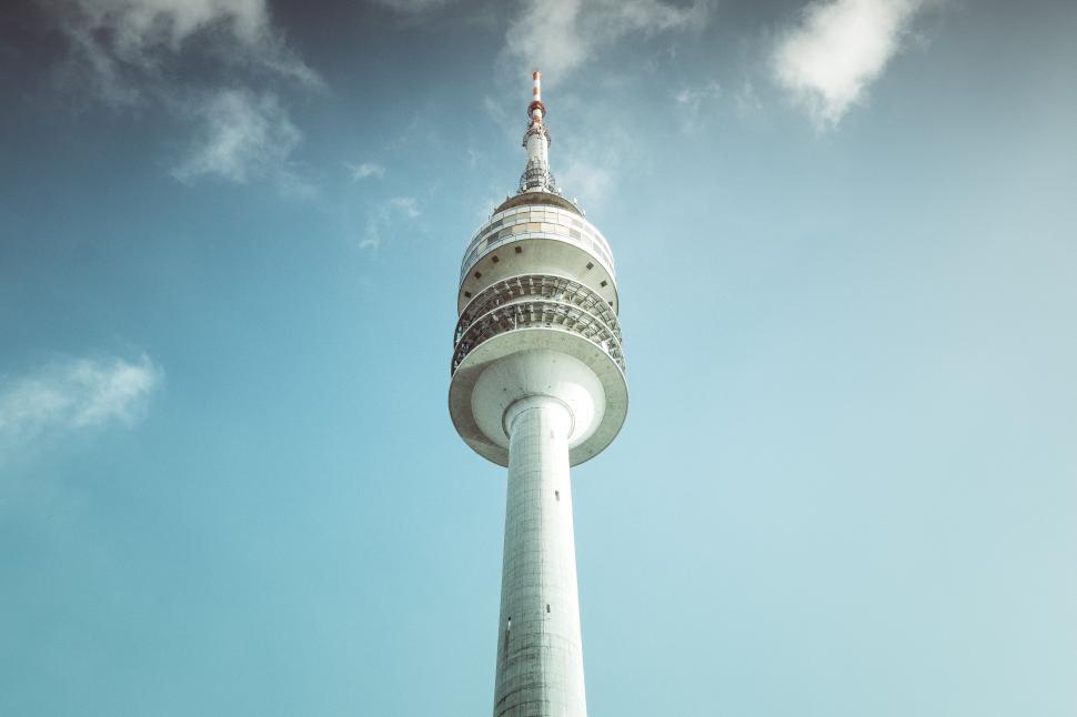 Free Image of Tall White Tower Against Sky 