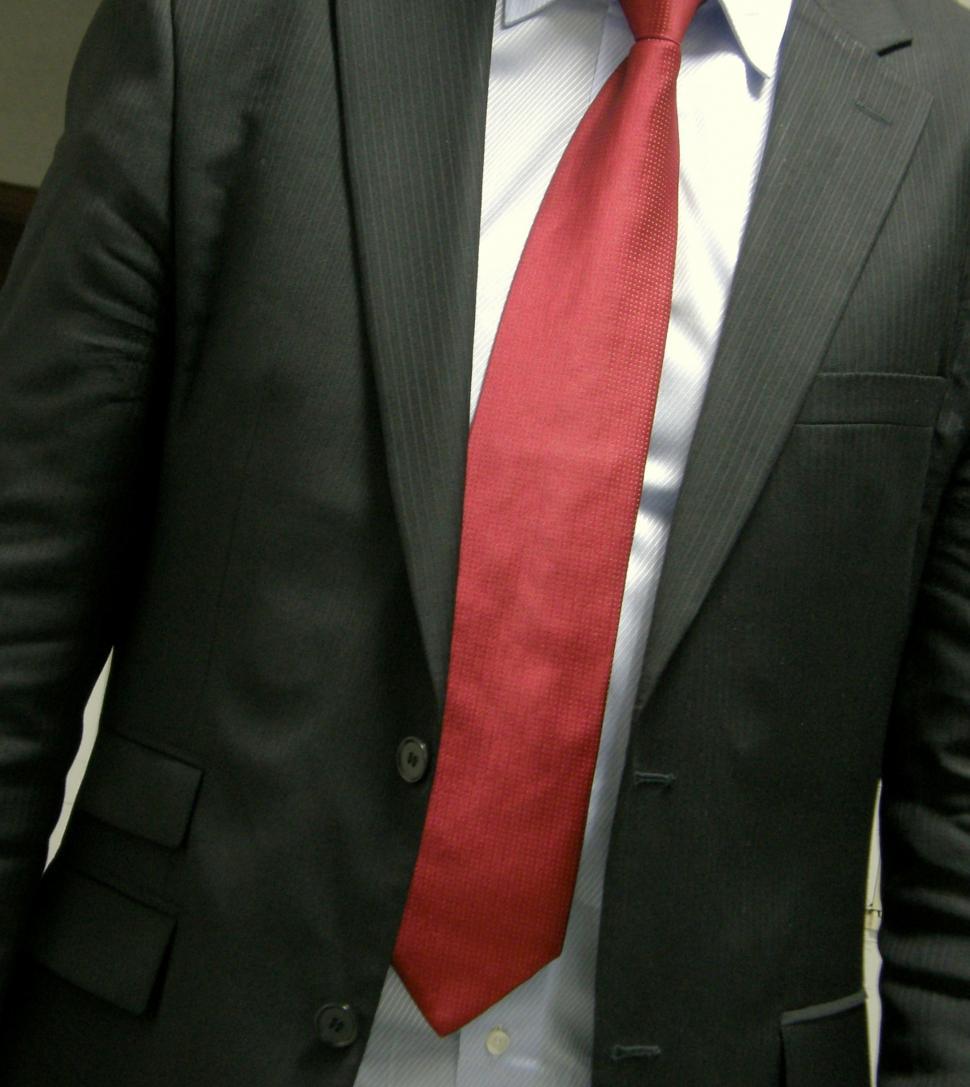 Free Image of Red tie 