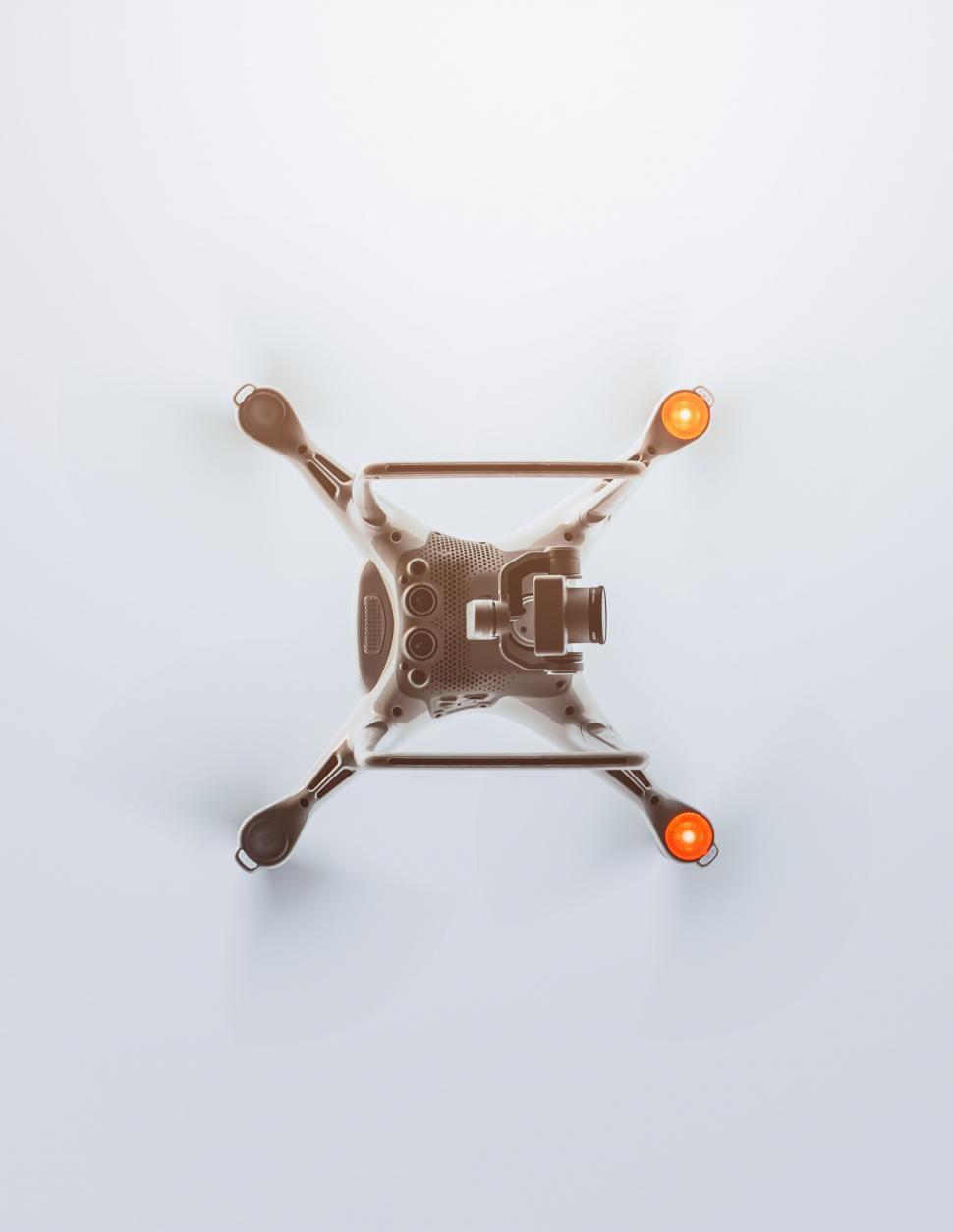 Free Image of Camera With Two Orange Lights 