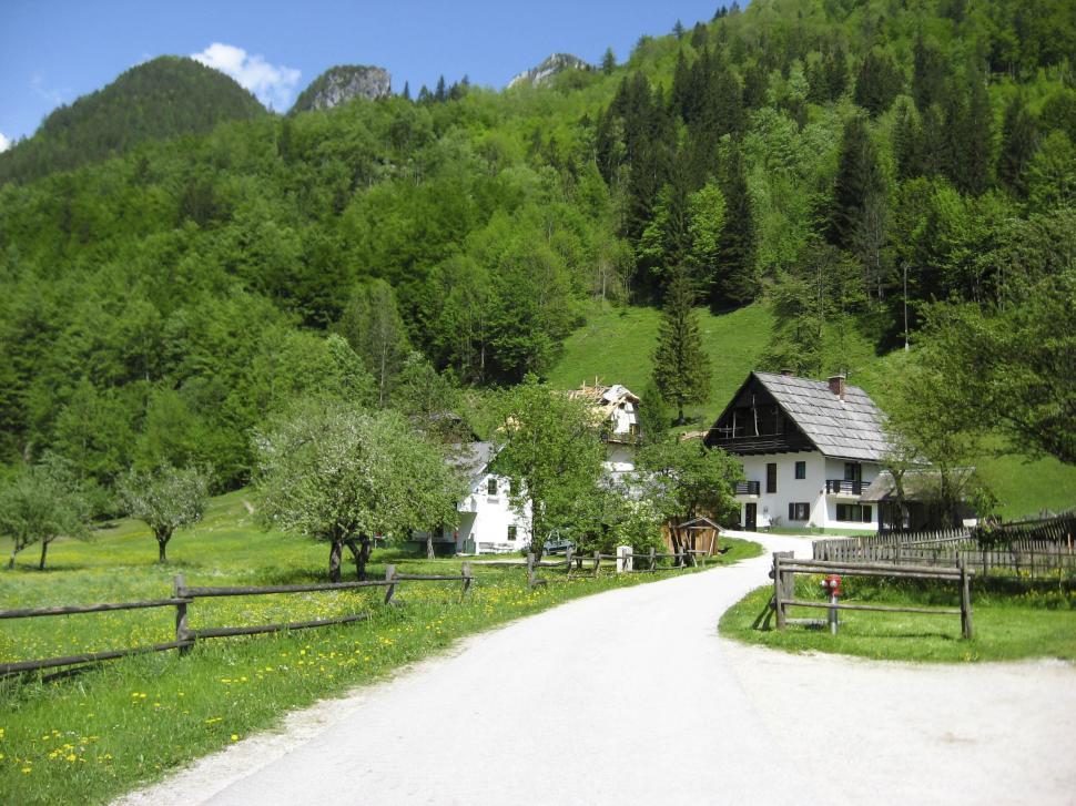 Free Image of alpine village 