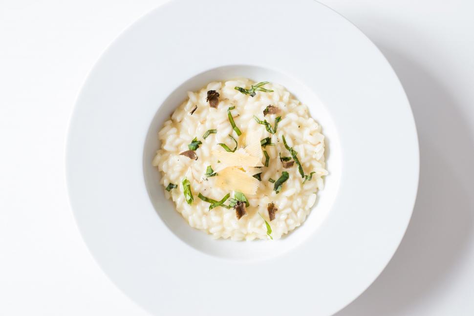 Free Image of Plate With Bowl of Food 