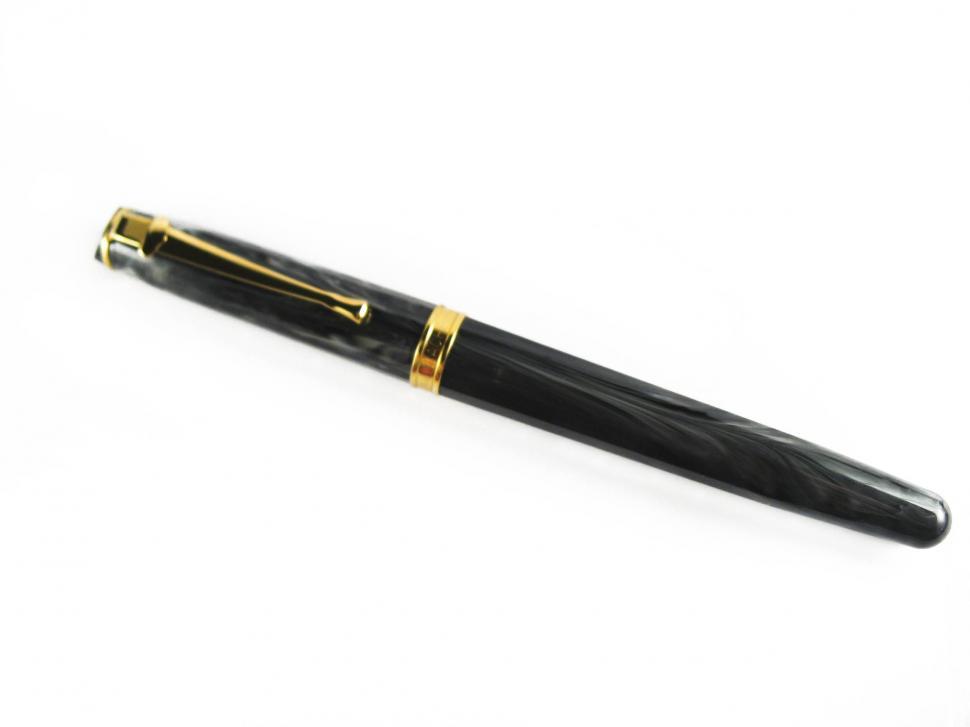 Free Image of Pen 