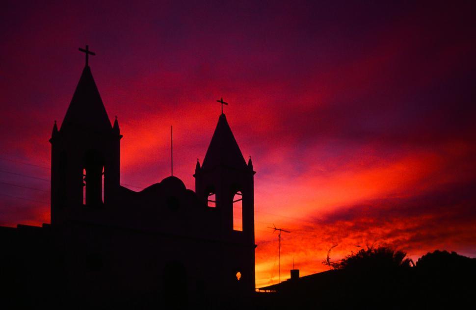 Free Image of Sunset Over Church 