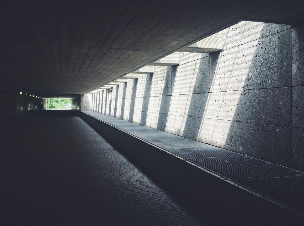 Free Image of Monochrome Tunnel 