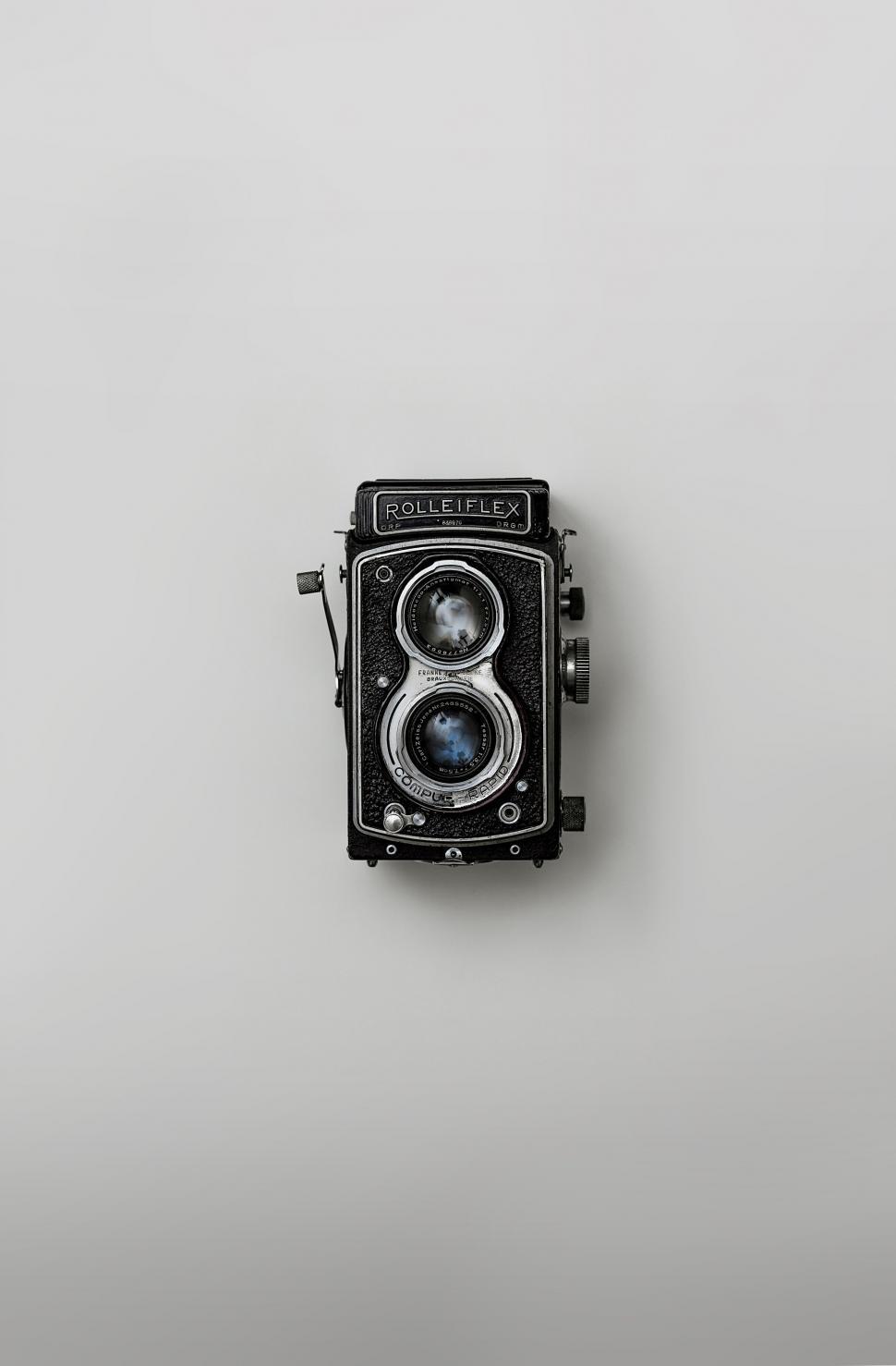 Free Image of Vintage Camera on Table 
