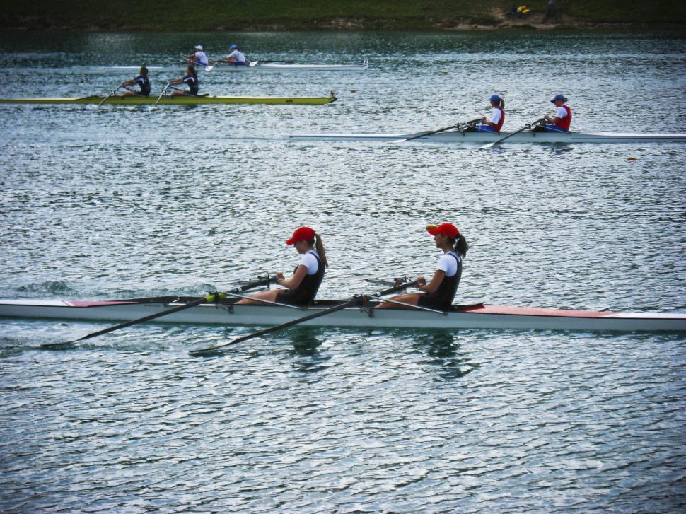 Free Image of rowing race 