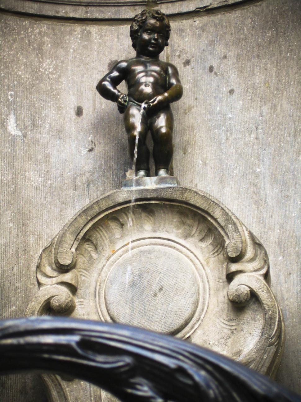 Free Image of Statue in Brussels 