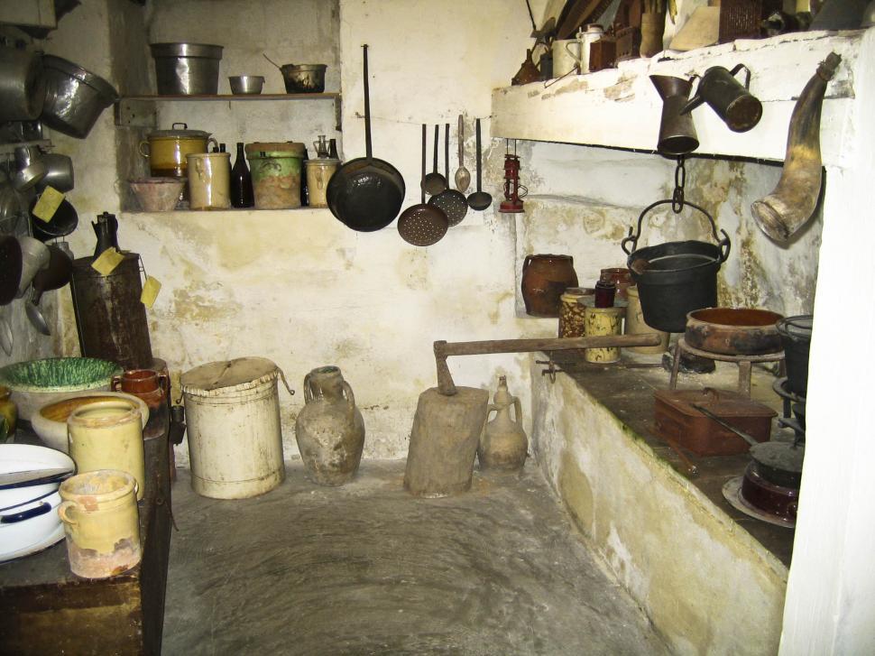 Free Image of old simple room 
