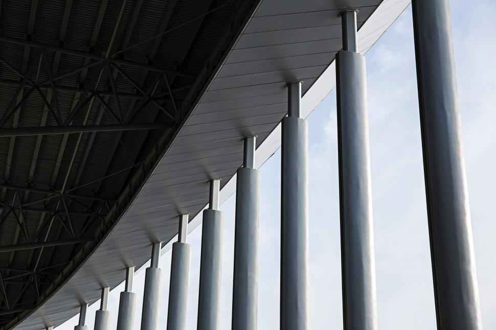 Free Image of Majestic Building With Numerous Columns 