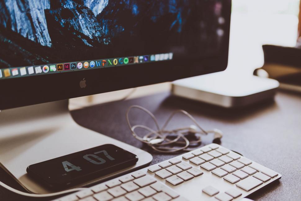 Free Image of Computer Monitor on Desk 