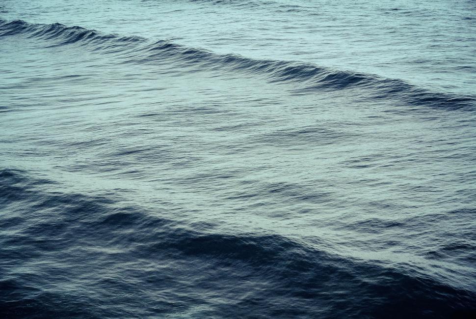 Free Image of Mighty Waves in a Vast Ocean 