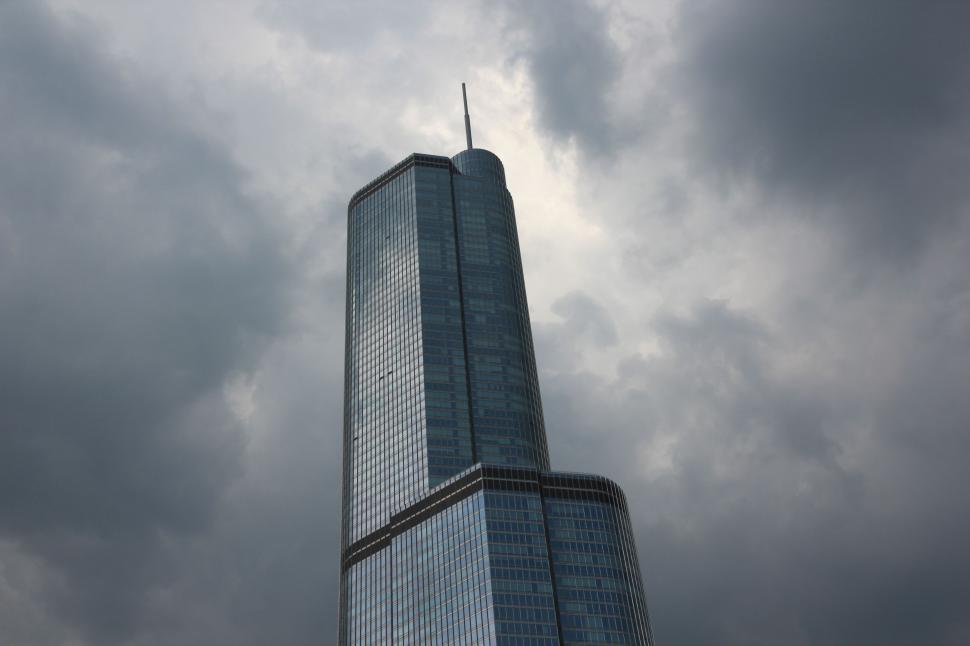 Free Image of Impressive Skyscraper Towering Against Skyline 