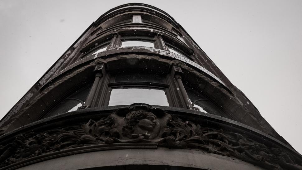 Free Image of Tall Building in Black and White 