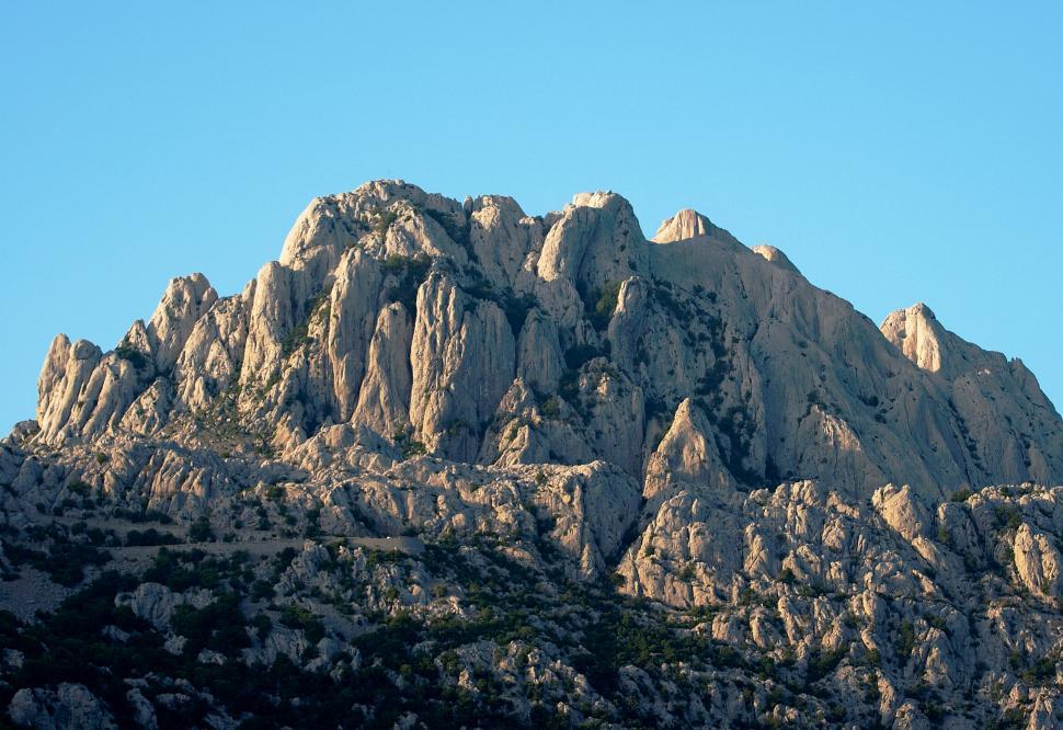 Free Image of Stone pillars 
