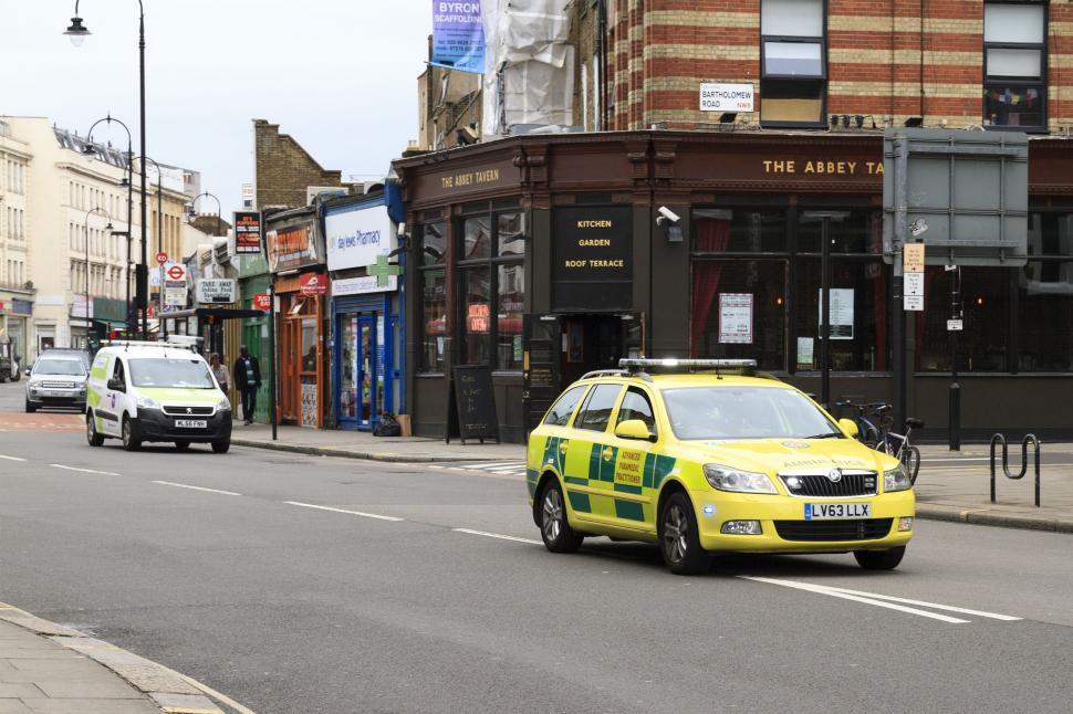 Free Image of Emergency Paramedic 